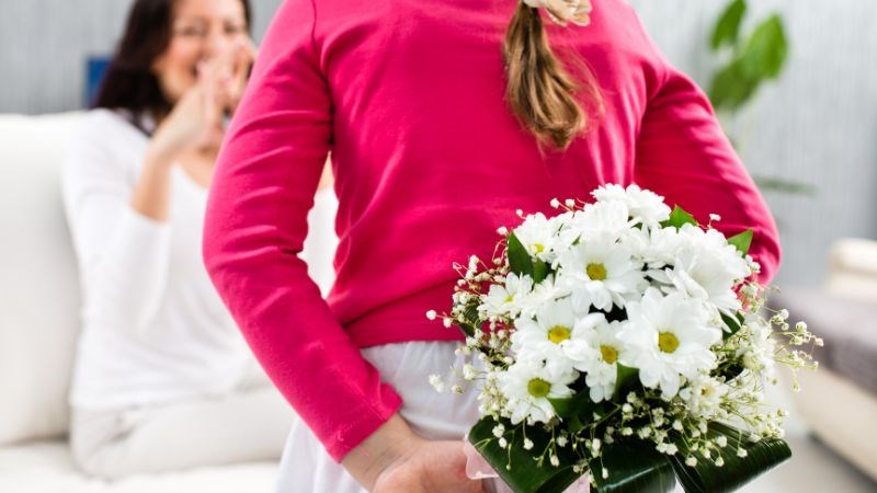 Hoa luôn là món quà ngọt ngào tặng mẹ ngày 8/3 Hoa luôn là món quà ngọt ngào tặng mẹ ngày 8/3