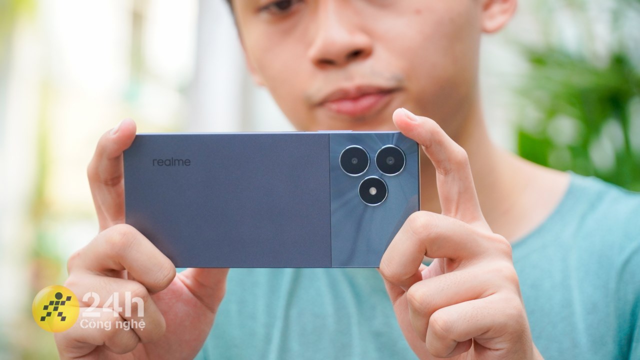 Chúng ta có thể thả ga chiến game cùng realme Note 50 trong thời gian dài nhờ khả năng tối ưu điện năng tiêu thụ tốt của thiết bị.