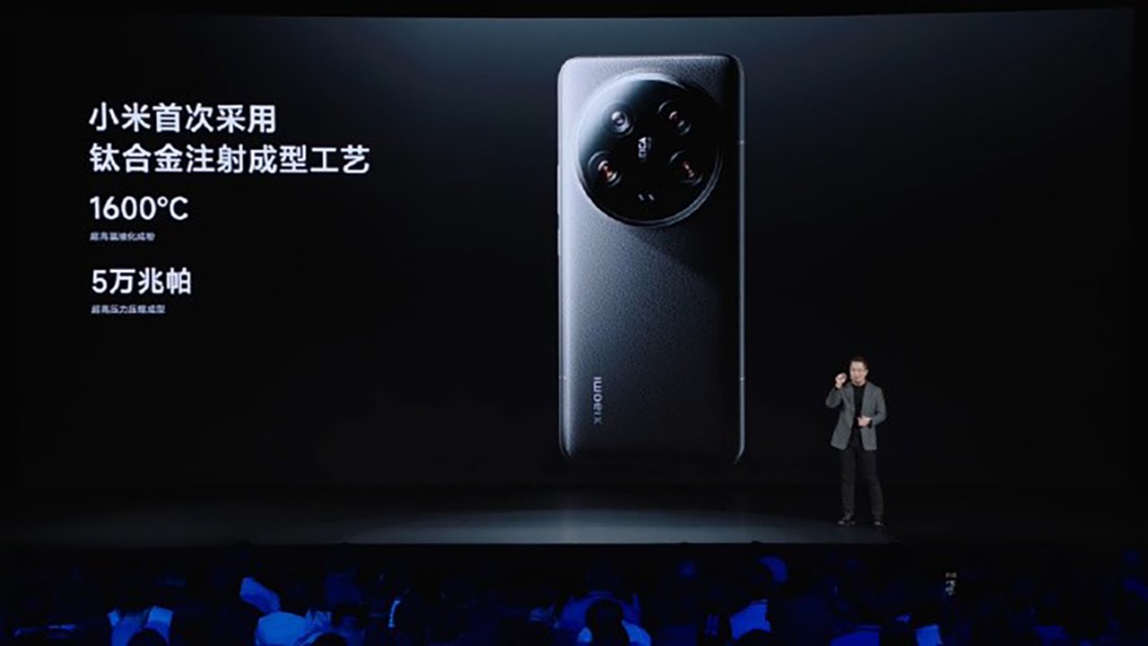 Các bạn cũng có thể lựa phiên bản khung Titan sang trọng và bền bỉ. Nguồn: Xiaomi. Các bạn cũng có thể lựa phiên bản khung Titan sang trọng và bền bỉ. Nguồn: Xiaomi.