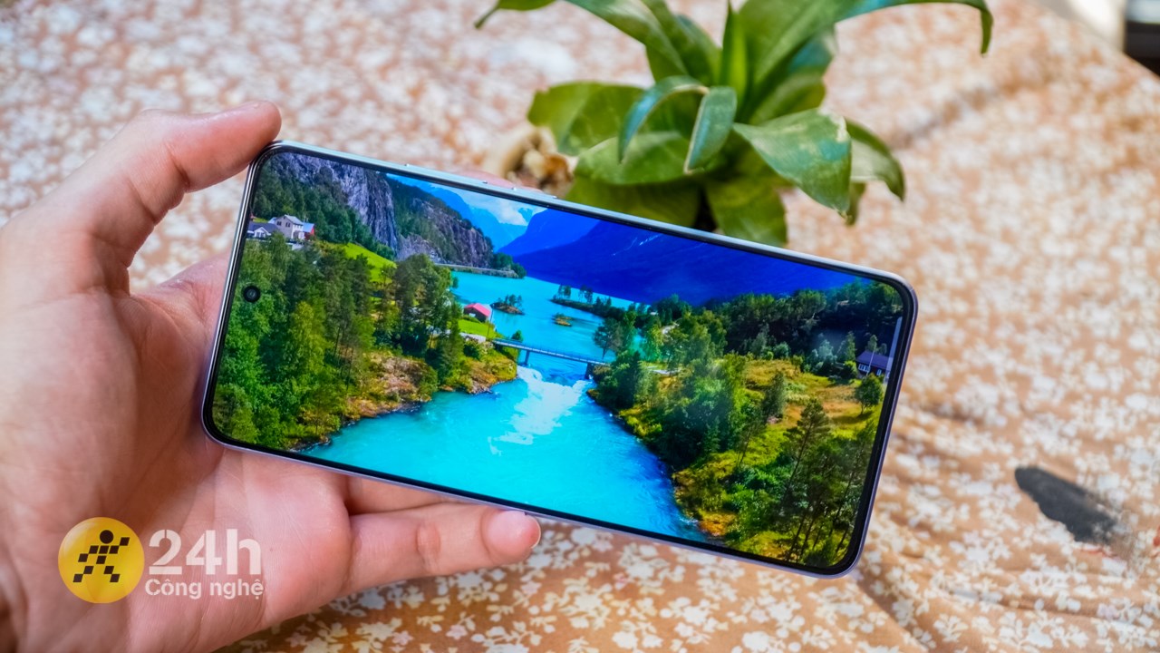 Màn hình OPPO Reno11 F 5G vừa có kích thước lớn vừa có chất lượng hiển thị tốt. Màn hình OPPO Reno11 F 5G vừa có kích thước lớn vừa có chất lượng hiển thị tốt.