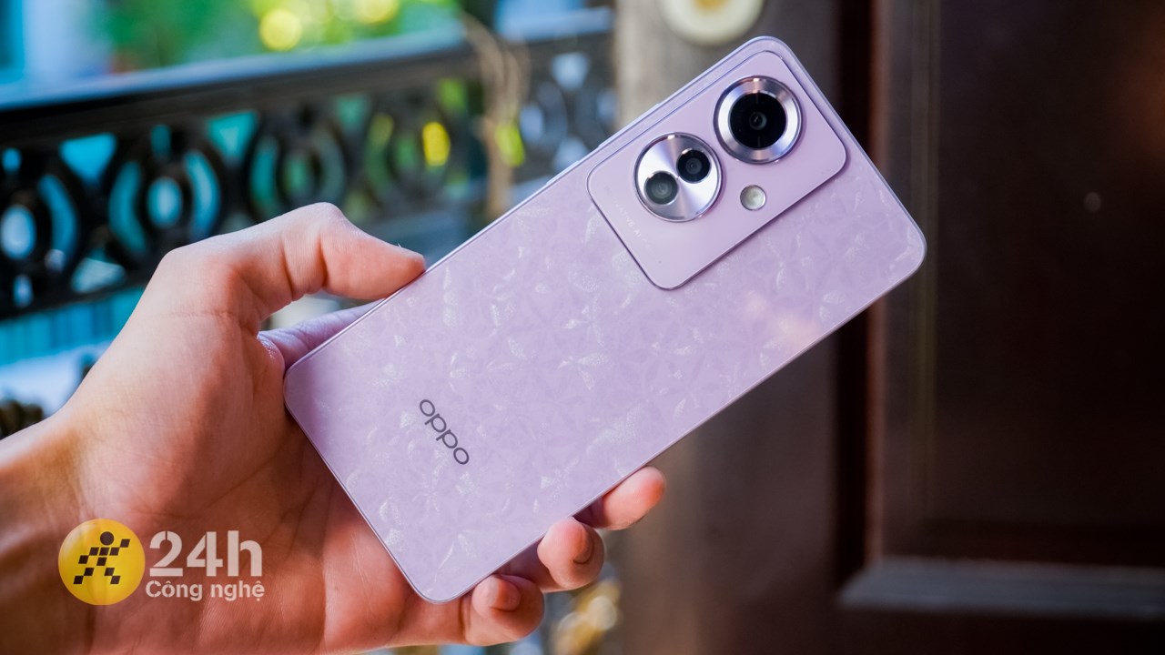 OPPO Reno11 F 5G phiên bản màu Tím. OPPO Reno11 F 5G phiên bản màu Tím.