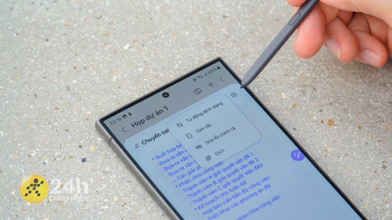 Ngoài ra, công nghệ AI trên Galaxy S24 Ultra còn có khả năng tự động định dạng hoặc tóm tắt ghi chú.