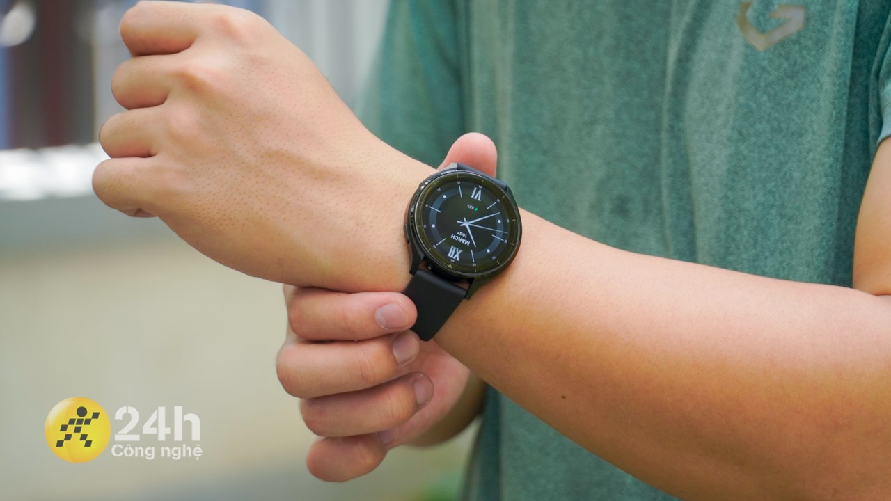 Xiaomi Watch 2 không chỉ có ngoại hình sang trọng mà sản phẩm còn hỗ trợ nhiều tính năng hữu dụng. Xiaomi Watch 2 không chỉ có ngoại hình sang trọng mà sản phẩm còn hỗ trợ nhiều tính năng hữu dụng.