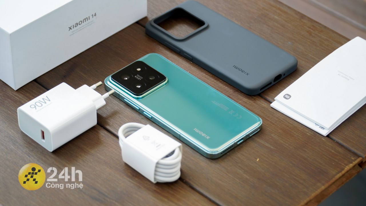 Đây là các phụ kiện được tặng kèm bên trong hộp đựng của Xiaomi 14. Đây là các phụ kiện được tặng kèm bên trong hộp đựng của Xiaomi 14.