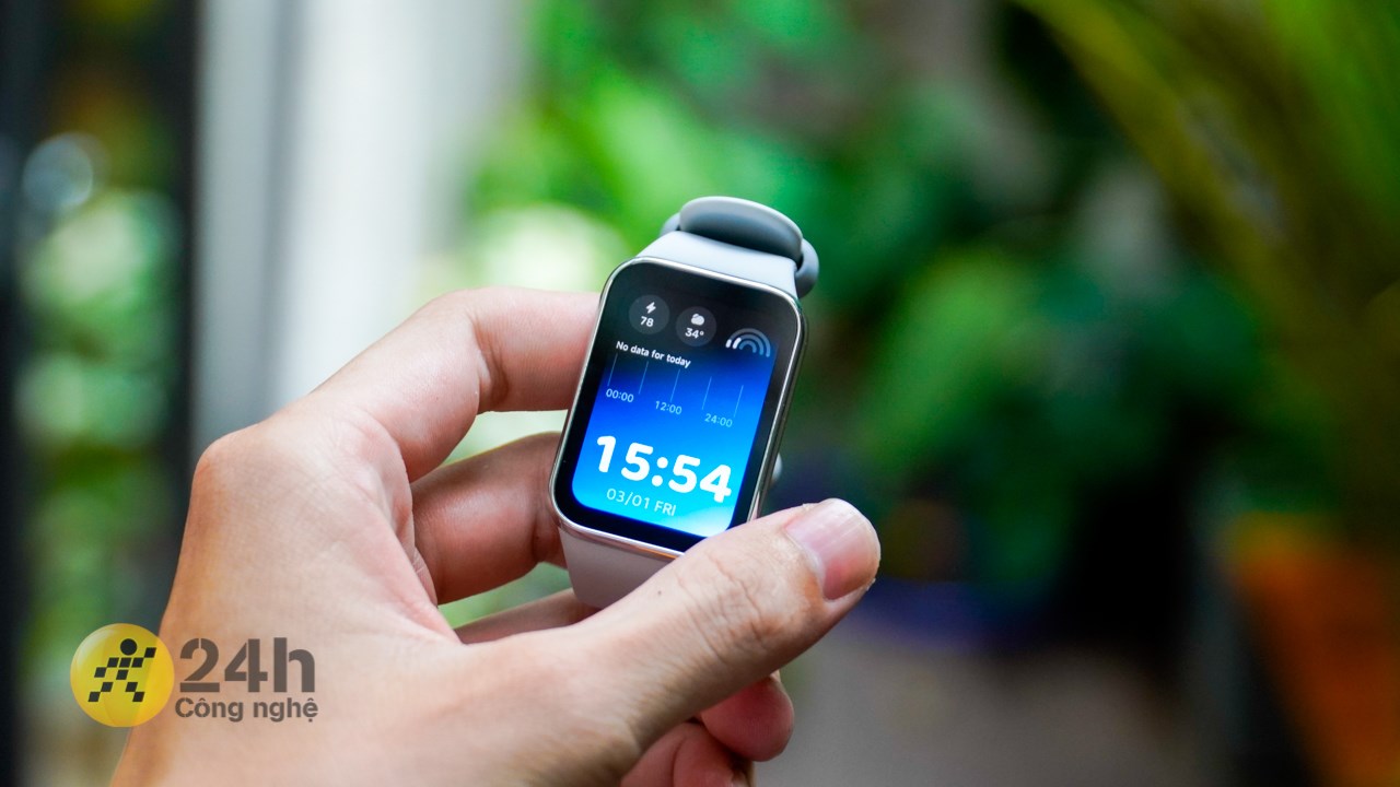 Thiết kế của Xiaomi Band 8 Pro đã lớn và nặng hơn một chút so với Xiaomi Band 7 Pro. Thiết kế của Xiaomi Band 8 Pro đã lớn và nặng hơn một chút so với Xiaomi Band 7 Pro.