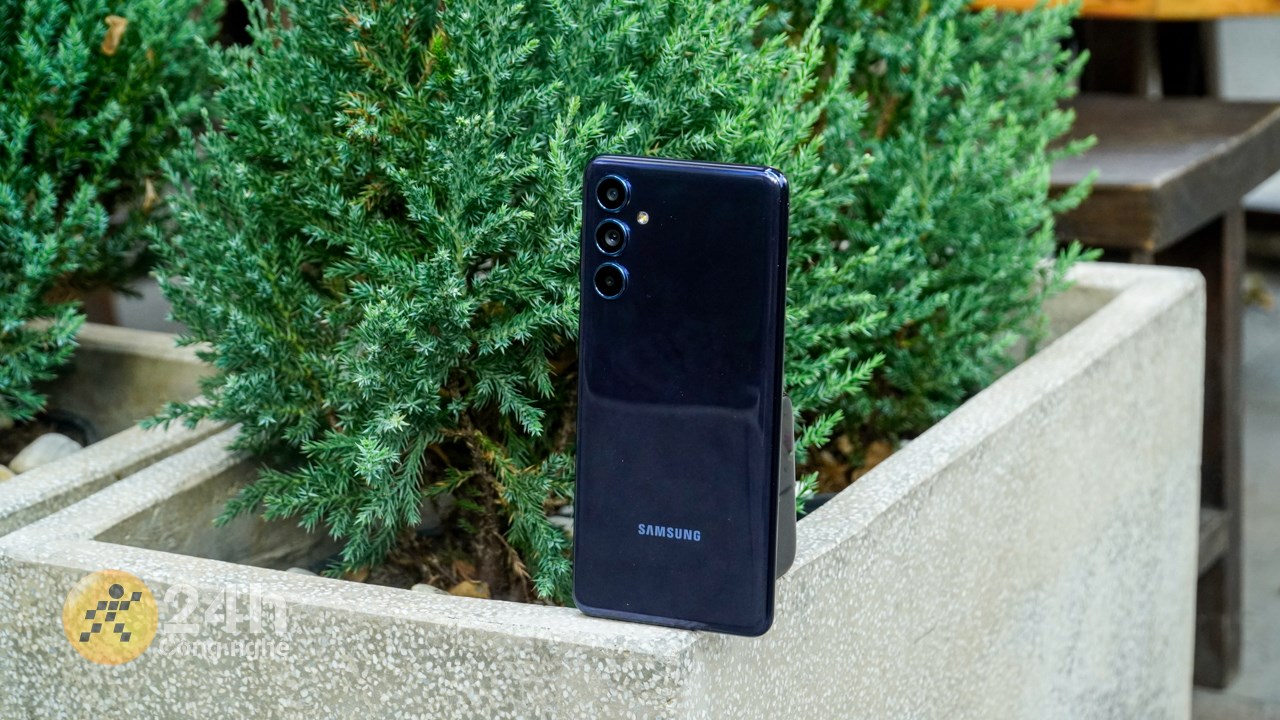Galaxy M55 5G sẽ có thiết kế gần như tương tự thế hệ tiền nhiệm Galaxy M55 5G sẽ có thiết kế gần như tương tự thế hệ tiền nhiệm