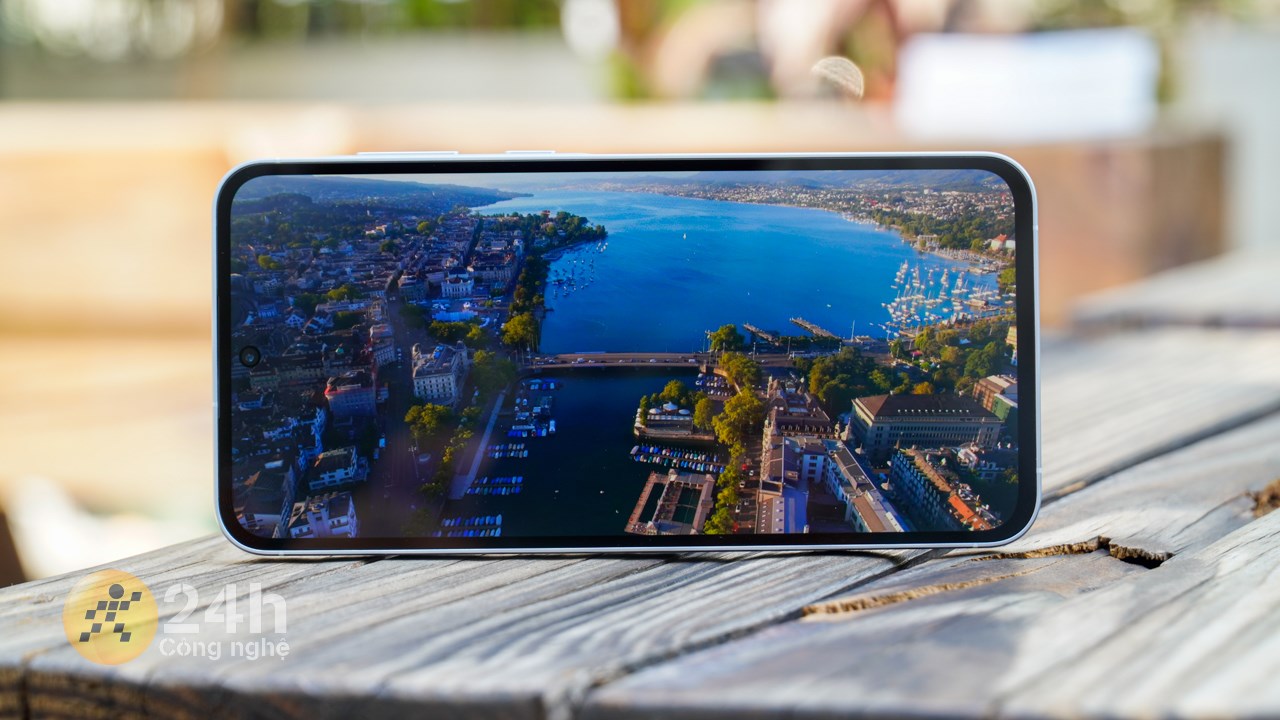 Màn hình Galaxy A55 5G hiển thị theo thiên hướng chân thực. Màn hình Galaxy A55 5G hiển thị theo thiên hướng chân thực.