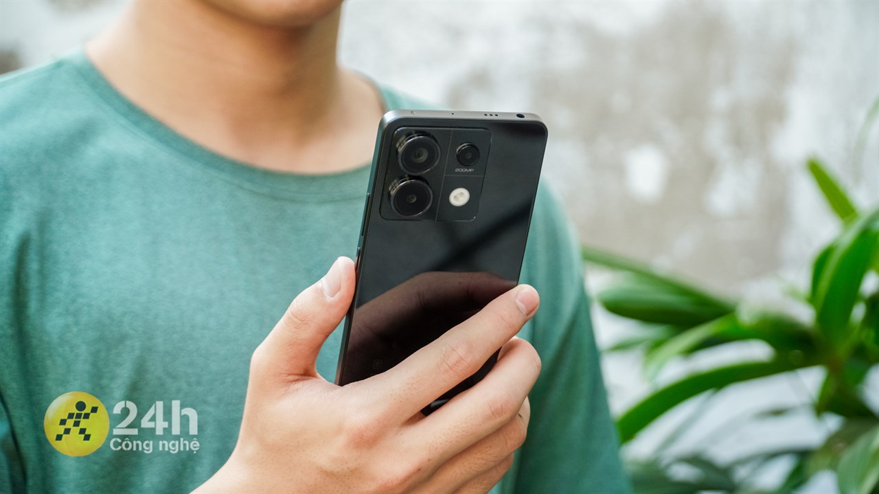 Redmi Note 13 Pro 5G cập nhật Xiaomi HyperOS hoạt động mượt nhưng vẫn có chút điểm gợn khi so với các sản phẩm khác mà mình từng dùng. Redmi Note 13 Pro 5G cập nhật Xiaomi HyperOS hoạt động mượt nhưng vẫn có chút điểm gợn khi so với các sản phẩm khác mà mình từng dùng.