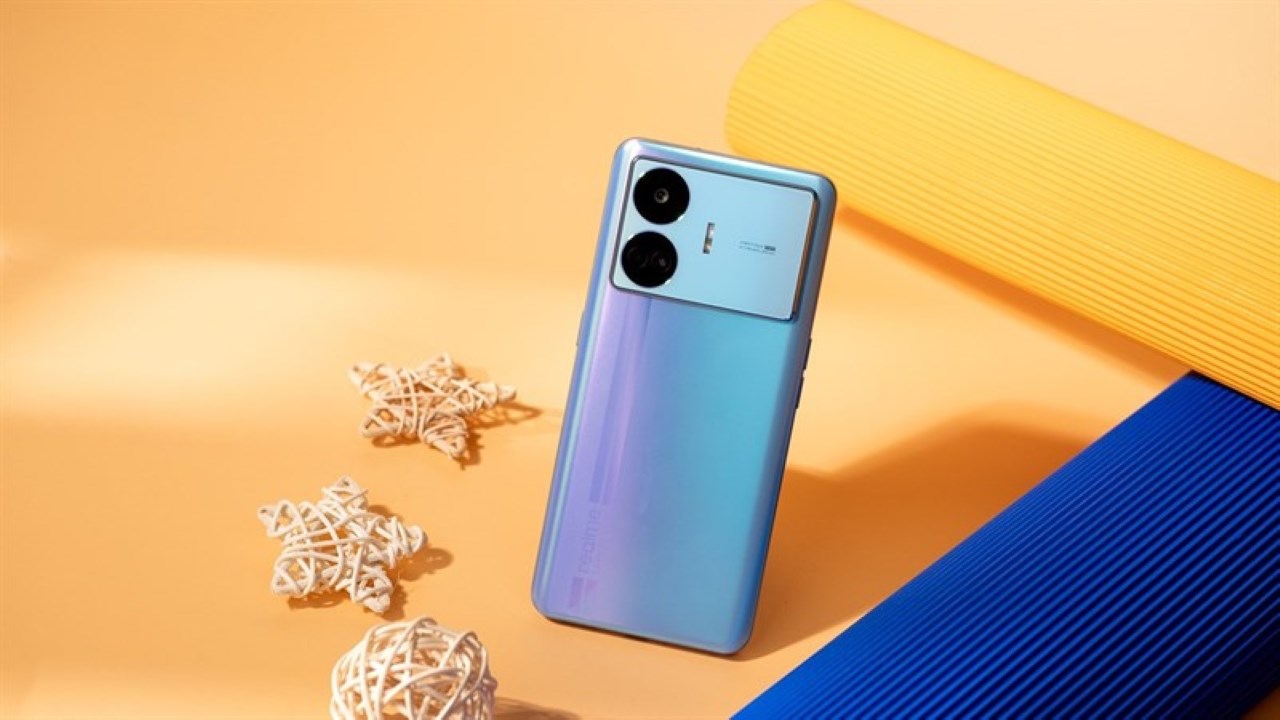 realme GT Neo6 SE sẽ một chút thay đổi về thiết kế so với realme GT Neo5 SE