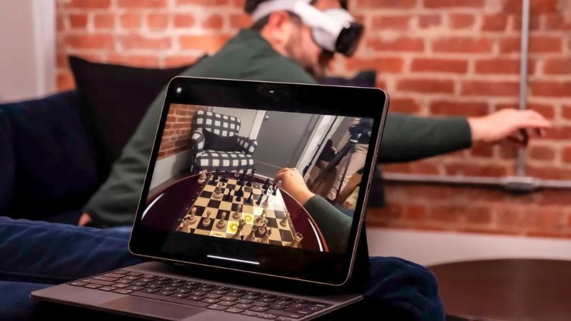 Apple Vision Pro có thể hiển thị hình ảnh ngay tức khắc cho người dùng Apple Vision Pro có thể hiển thị hình ảnh ngay tức khắc cho người dùng