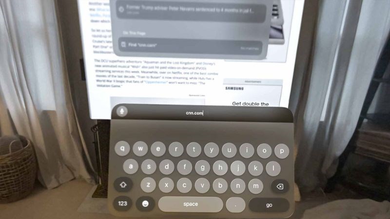 Apple Vision Pro còn hỗ trợ nhập liệu vô cùng tiện lợi Apple Vision Pro còn hỗ trợ nhập liệu vô cùng tiện lợi