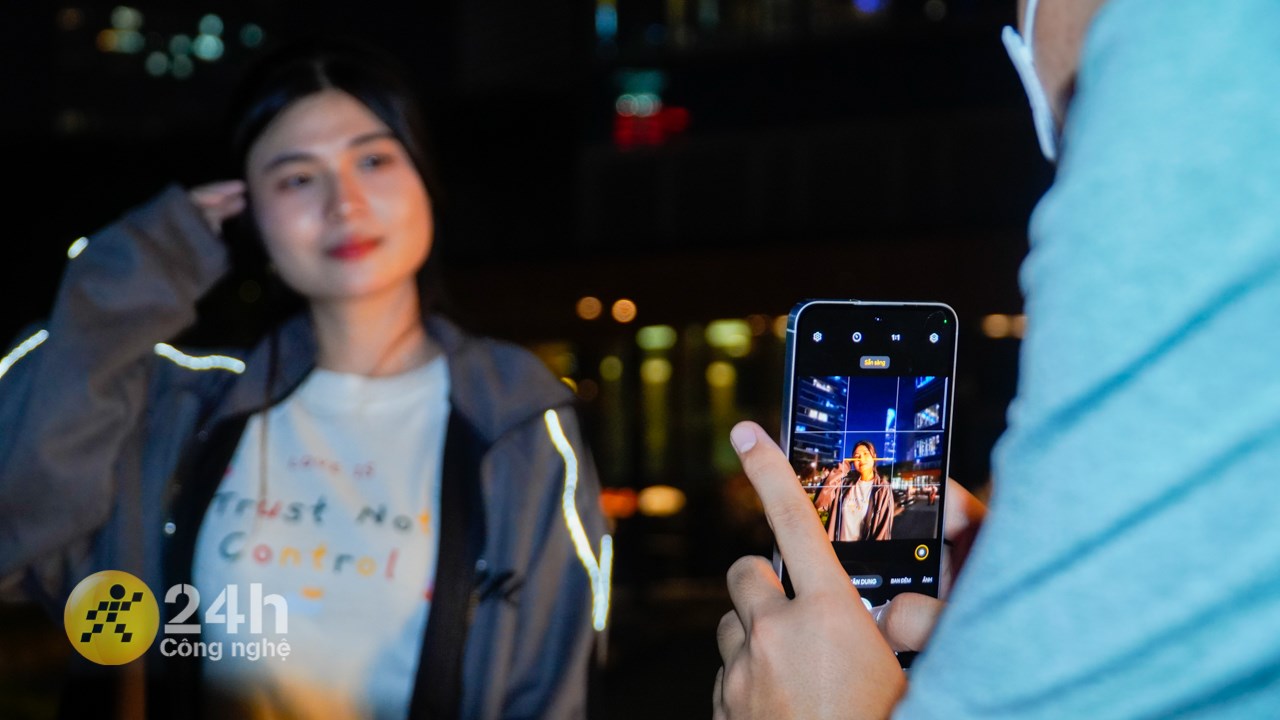 Camera Galaxy A55 5G tích hợp công nghệ Super HDR có khả năng tái tạo màu sắc chuẩn xác. Camera Galaxy A55 5G tích hợp công nghệ Super HDR có khả năng tái tạo màu sắc chuẩn xác.