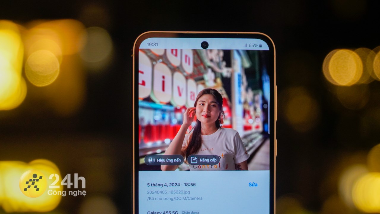 Trong ứng dụng Bộ sưu tập của Galaxy A55 5G có tích hợp tính năng Photo Remaster cực hữu dụng. Trong ứng dụng Bộ sưu tập của Galaxy A55 5G có tích hợp tính năng Photo Remaster cực hữu dụng.