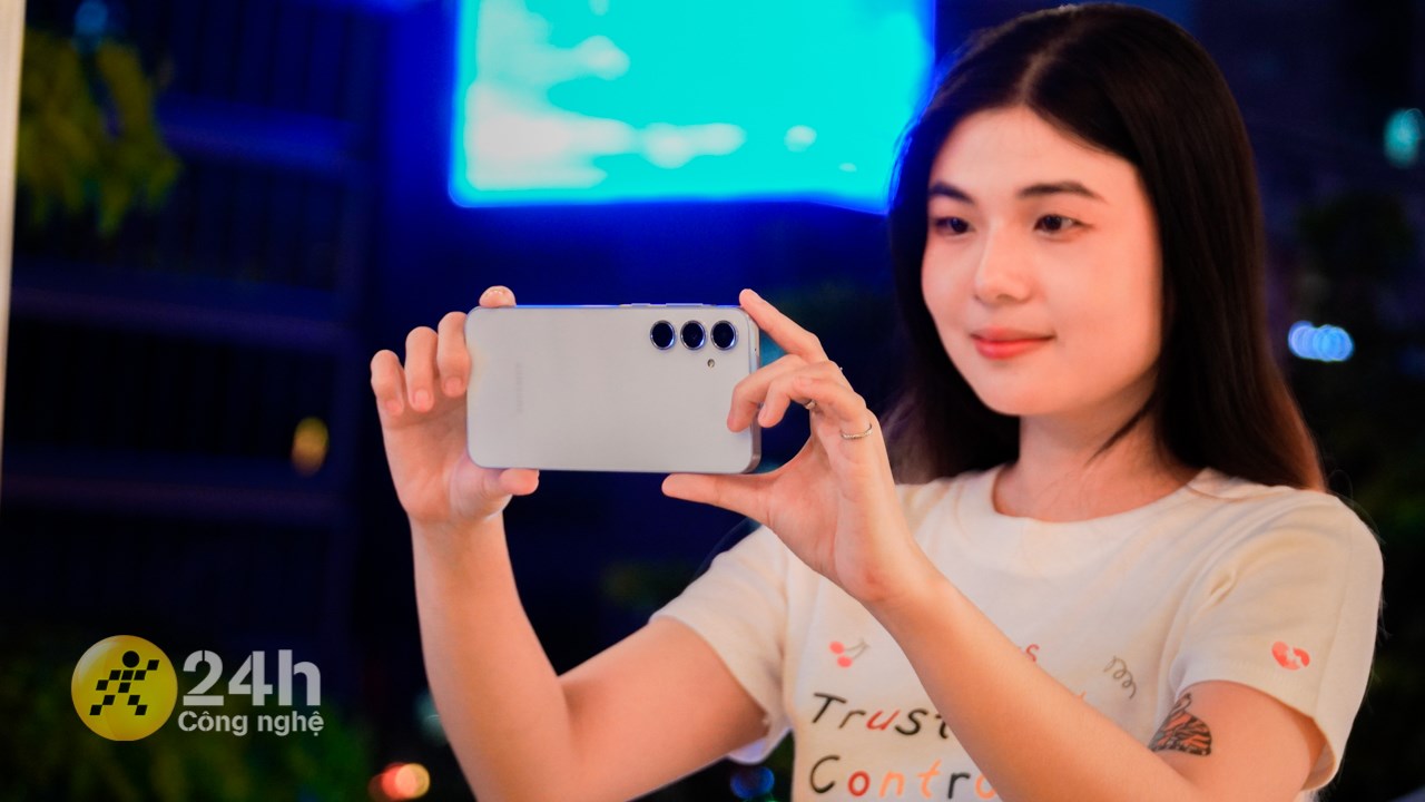 Galaxy A55 5G sẽ là trợ thủ giúp bạn Galaxy A55 5G sẽ là trợ thủ giúp bạn