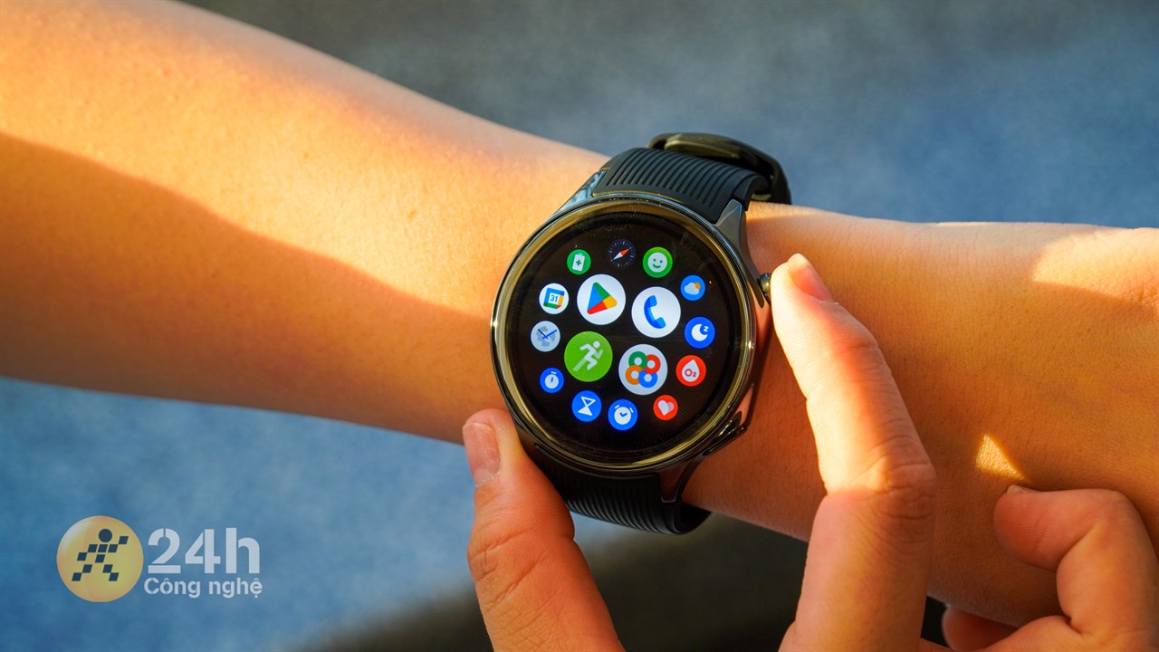 OPPO Watch X sử dụng hệ điều hành Google Wear OS. OPPO Watch X sử dụng hệ điều hành Google Wear OS.