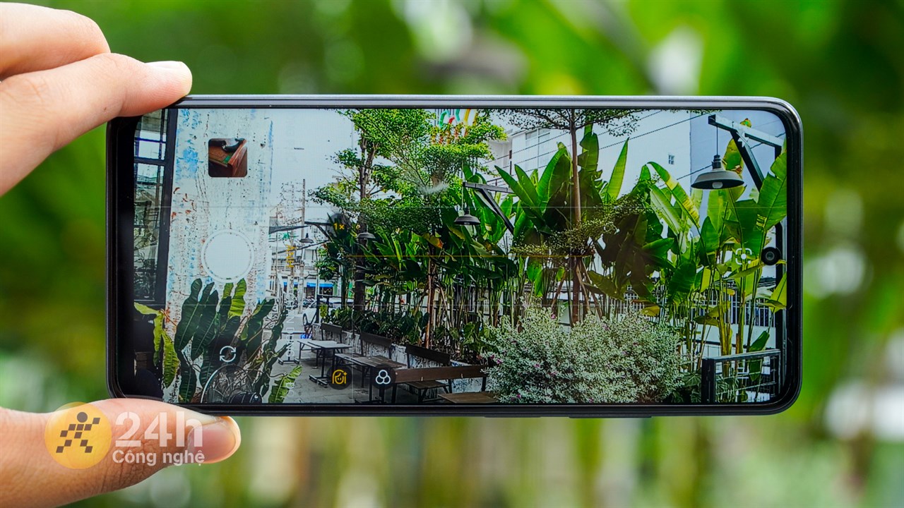 realme C65 với camera 50 MP thì có thể đáp ứng được nhu cầu chụp ảnh cơ bản của người dùng. realme C65 với camera 50 MP thì có thể đáp ứng được nhu cầu chụp ảnh cơ bản của người dùng.