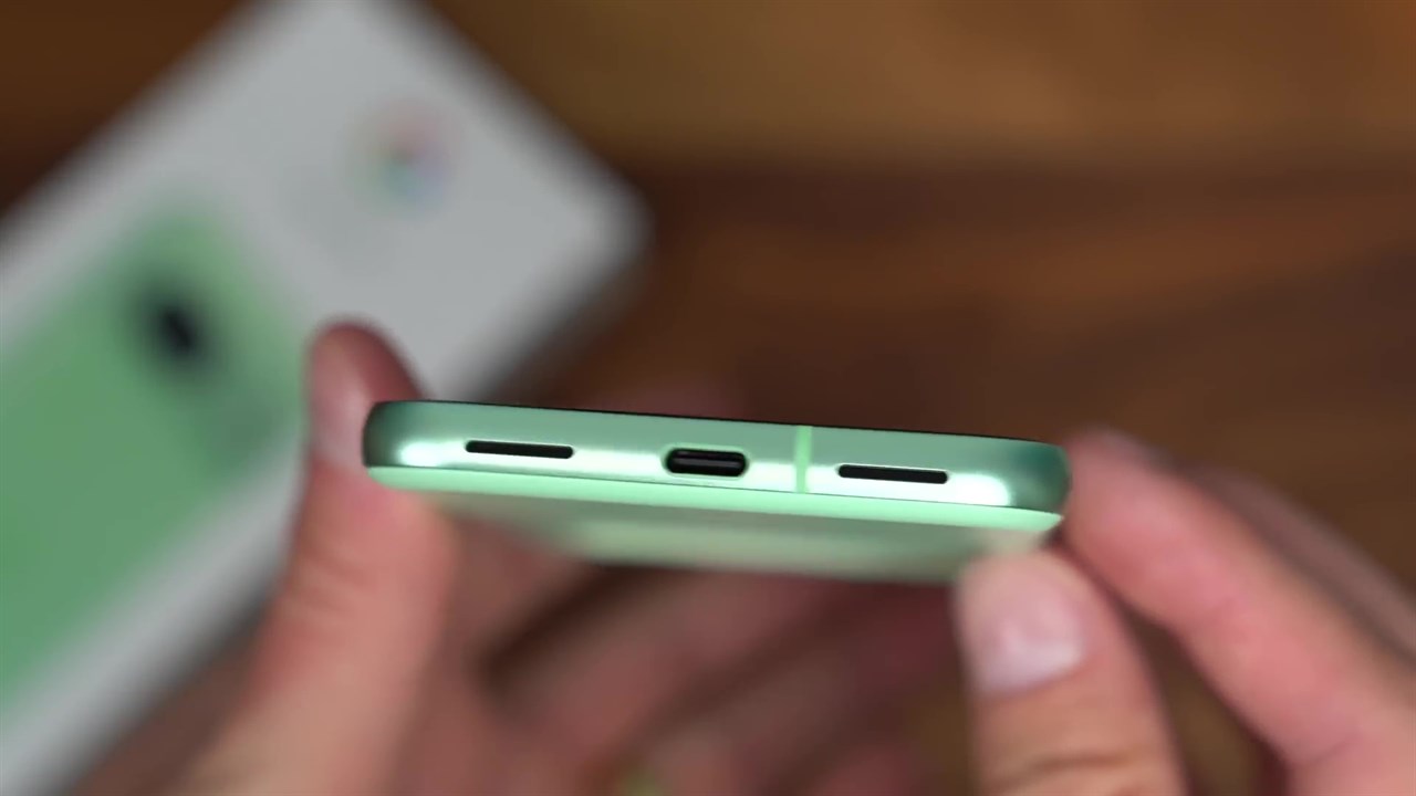 Trên tay Google Pixel 8A Trên tay Google Pixel 8A