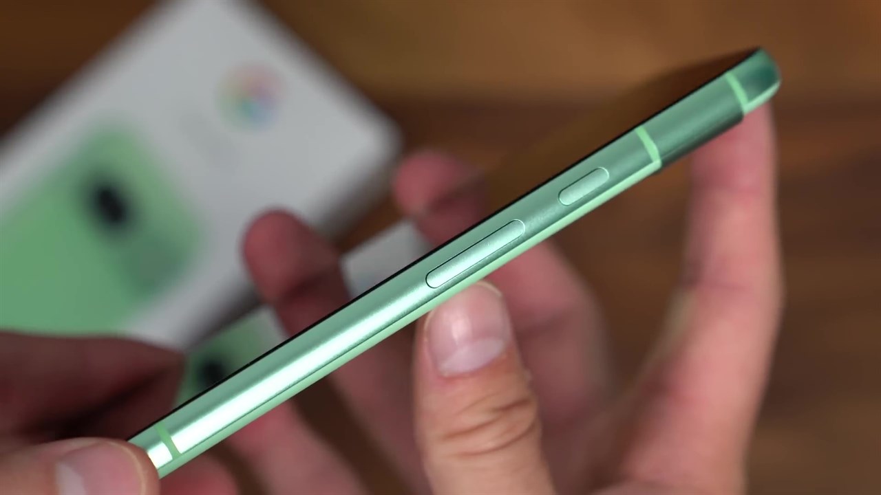 Trên tay Google Pixel 8A Trên tay Google Pixel 8A