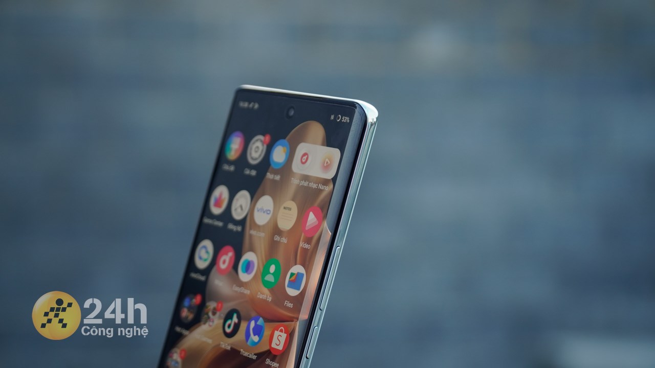 Có nên mua vivo V30, đây có là đối thủ xứng tầm trong phân khúc Có nên mua vivo V30, đây có là đối thủ xứng tầm trong phân khúc