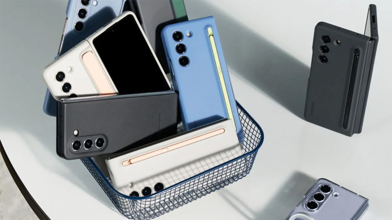 Galaxy Z Fold 6 bị rò rỉ hình ảnh thiết kế màn hình ngoài Galaxy Z Fold 6 bị rò rỉ hình ảnh thiết kế màn hình ngoài