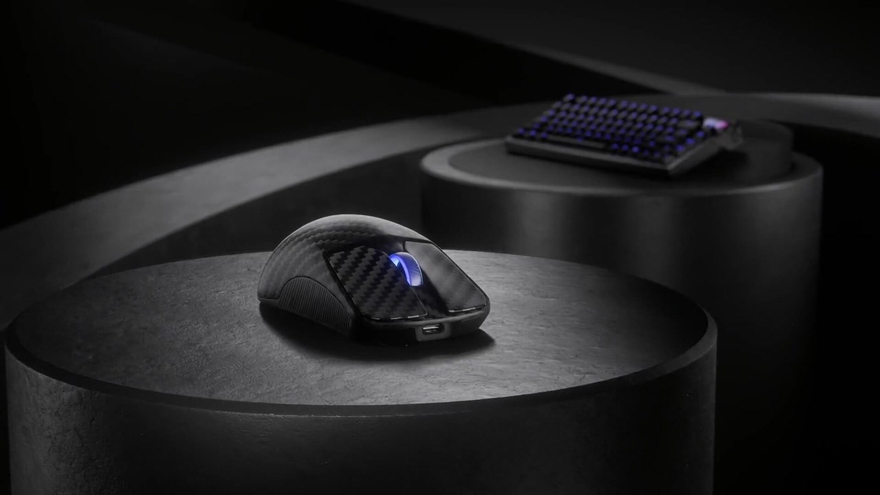 Chuột ASUS ROG Harpe Ace Extreme có thiết kế siêu gọn nhẹ