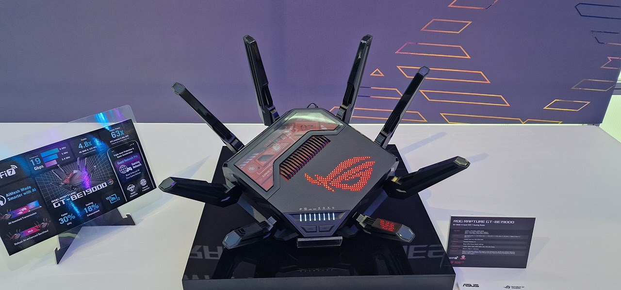 Thiết kế mang đậm chất tương lai trên router ASUS ROG RApture GT-BE19000 Wi-Fi 7