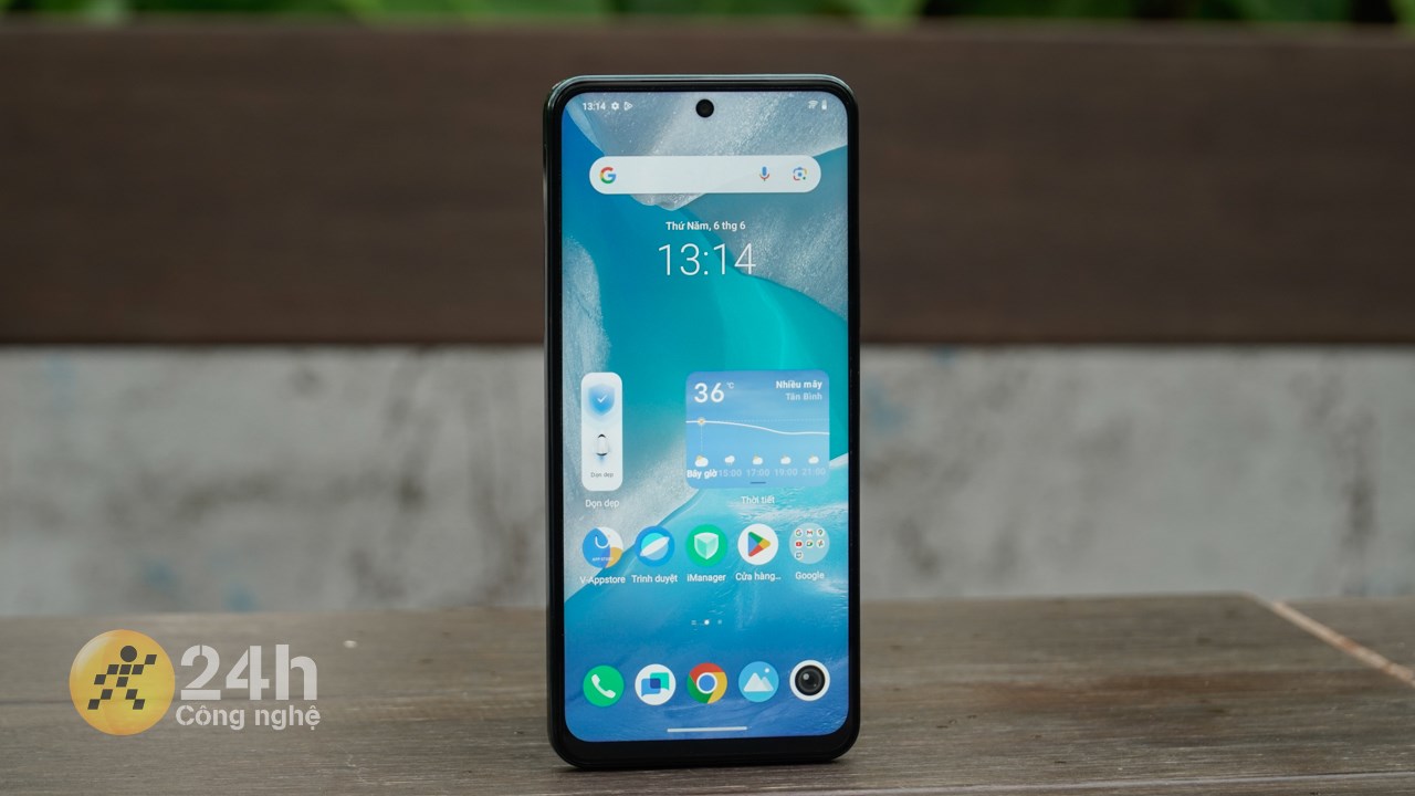 Vivo Y28 được trang bị màn hình đục lỗ cùng chất lượng hiển thị tốt.