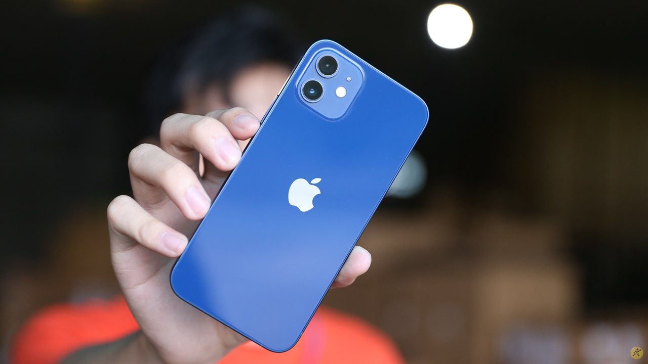 iPhone 12 iPhone 12