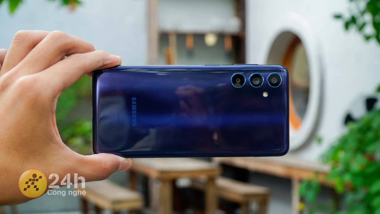 Galaxy M54 5G: Điện thoại Samsung có camera độ phân giải cao!