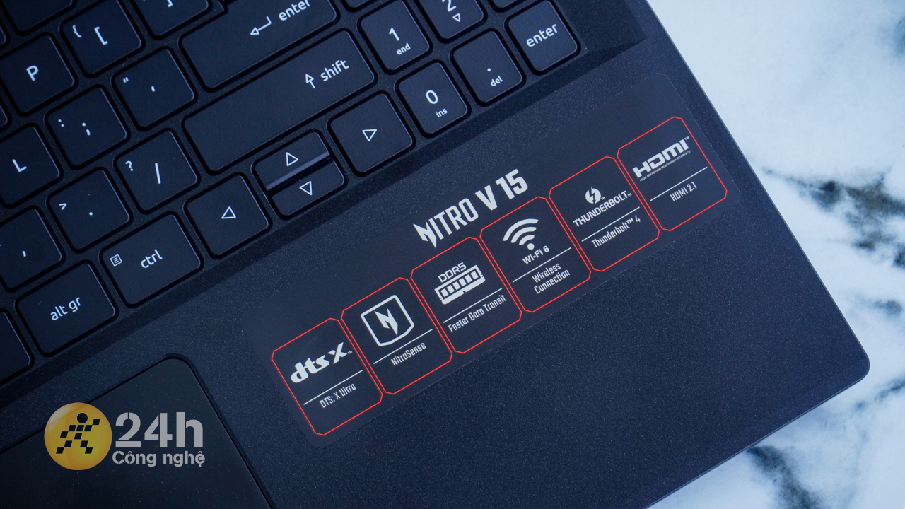Các phím trên Acer Nitro V ANV15 được thiết kế ở khoảng cách đủ để thao tác mà không ấn nhầm, ngoại trừ khu vực phím điều hướng Các phím trên Acer Nitro V ANV15 được thiết kế ở khoảng cách đủ để thao tác mà không ấn nhầm, ngoại trừ khu vực phím điều hướng