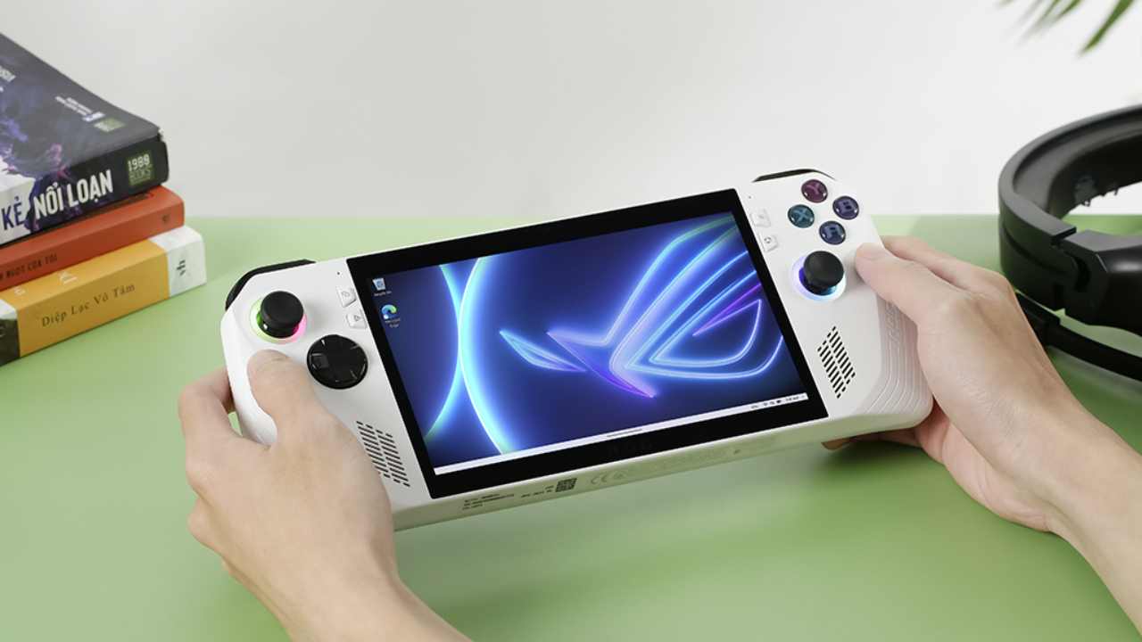 Chỉ 17.99 triệu, máy chơi game cầm tay độc lạ nhà Asus sắp bán tại TGDĐ Chỉ 17.99 triệu, máy chơi game cầm tay độc lạ nhà Asus sắp bán tại TGDĐ
