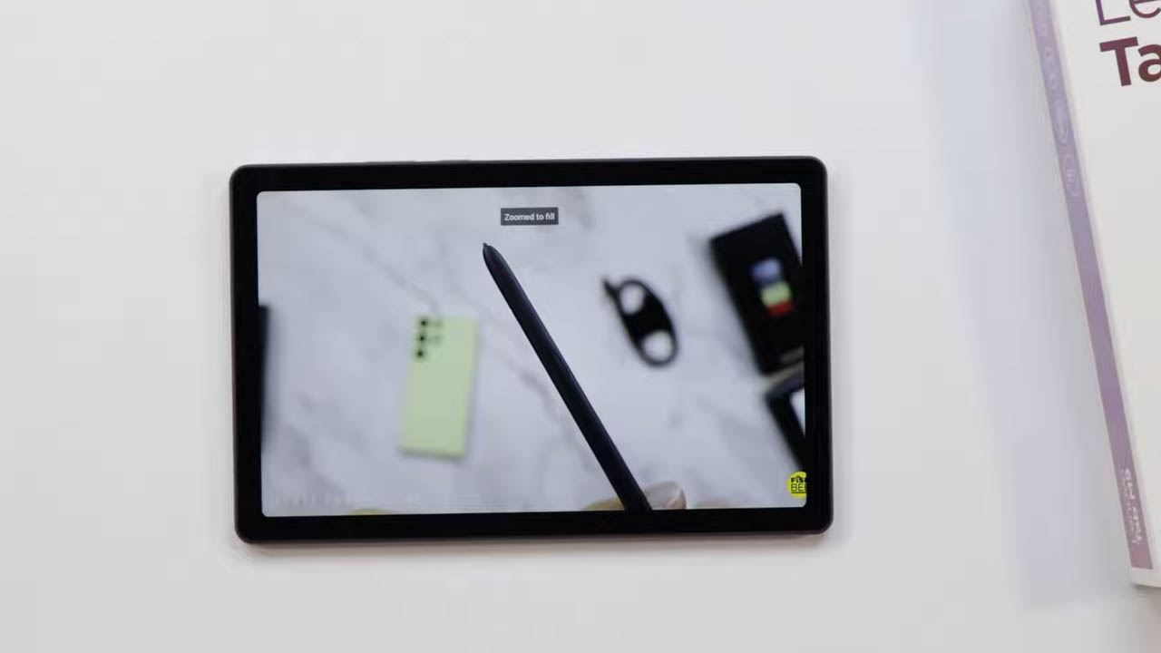 Lenovo Tab M9 sử dụng tấm nền IPS LCD 9 inch. Nguồn: FishBee Productions