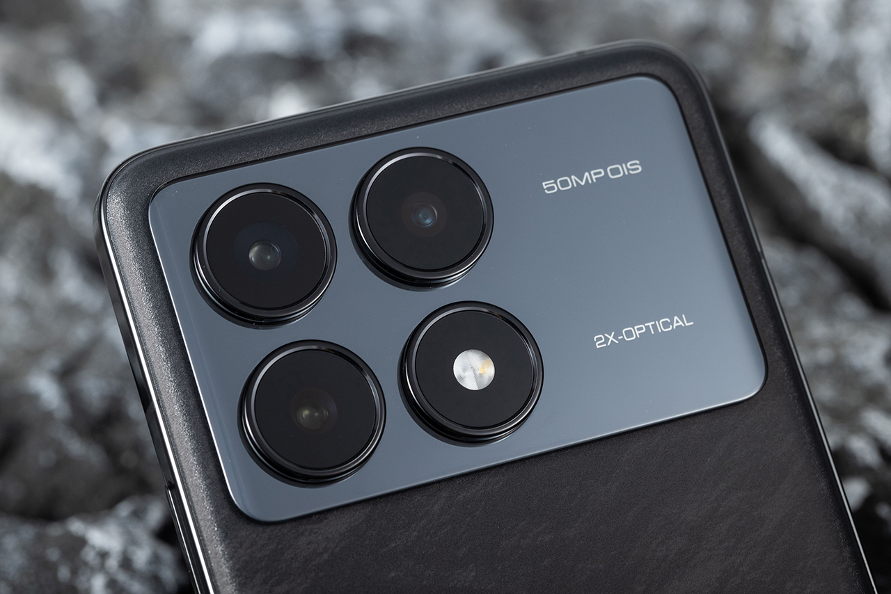 Redmi K70 Pro còn được trang bị bộ camera chất lượng cao. Redmi K70 Pro còn được trang bị bộ camera chất lượng cao.