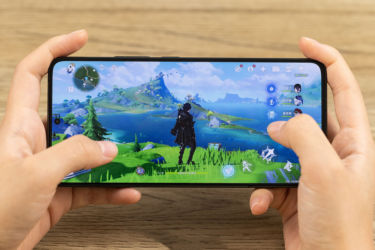 Với Snapdragon 8 Gen 3 thì Redmi K70 Pro hoàn toàn đáp ứng tốt mọi nhu cầu sử dụng của người dùng. Nguồn: Weibo. Với Snapdragon 8 Gen 3 thì Redmi K70 Pro hoàn toàn đáp ứng tốt mọi nhu cầu sử dụng của người dùng. Nguồn: Weibo.