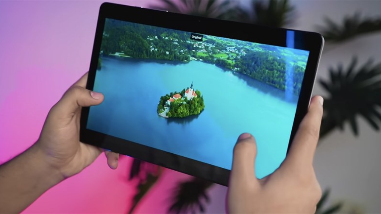 Máy tính bảng Samsung Galaxy Tab A9+ 5G. Nguồn: TECHBOOD.[/captionnews]