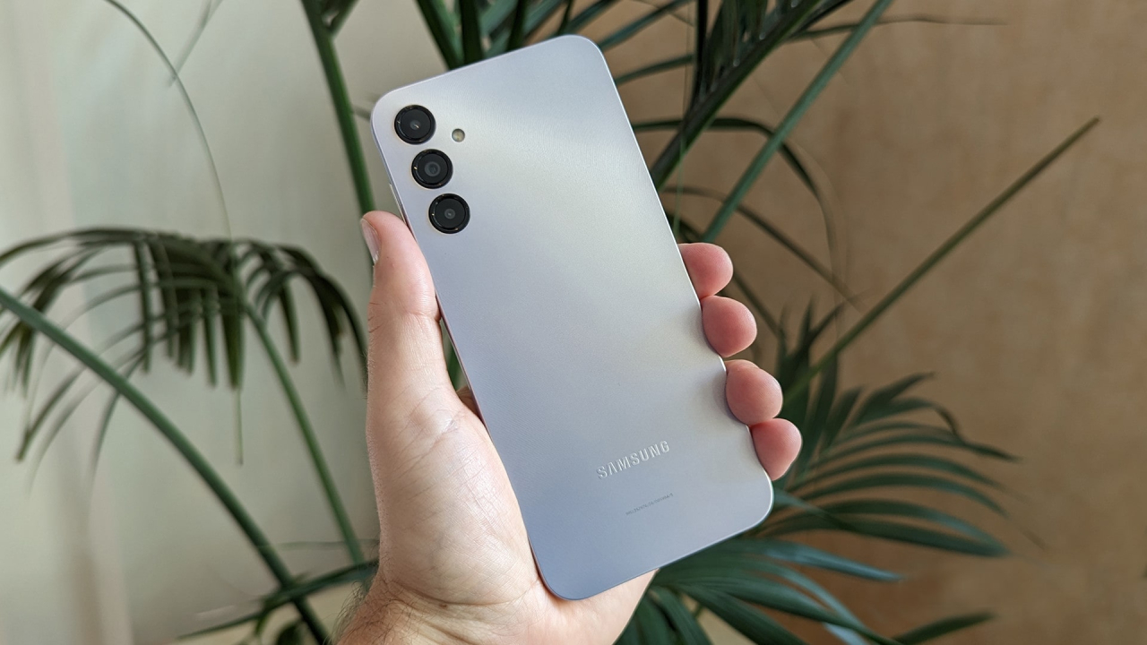 Galaxy A14 LTE và Galaxy A14 5G là những thiết bị duy nhất được trang bị phiên bản One UI Core 6 Galaxy A14 LTE và Galaxy A14 5G là những thiết bị duy nhất được trang bị phiên bản One UI Core 6