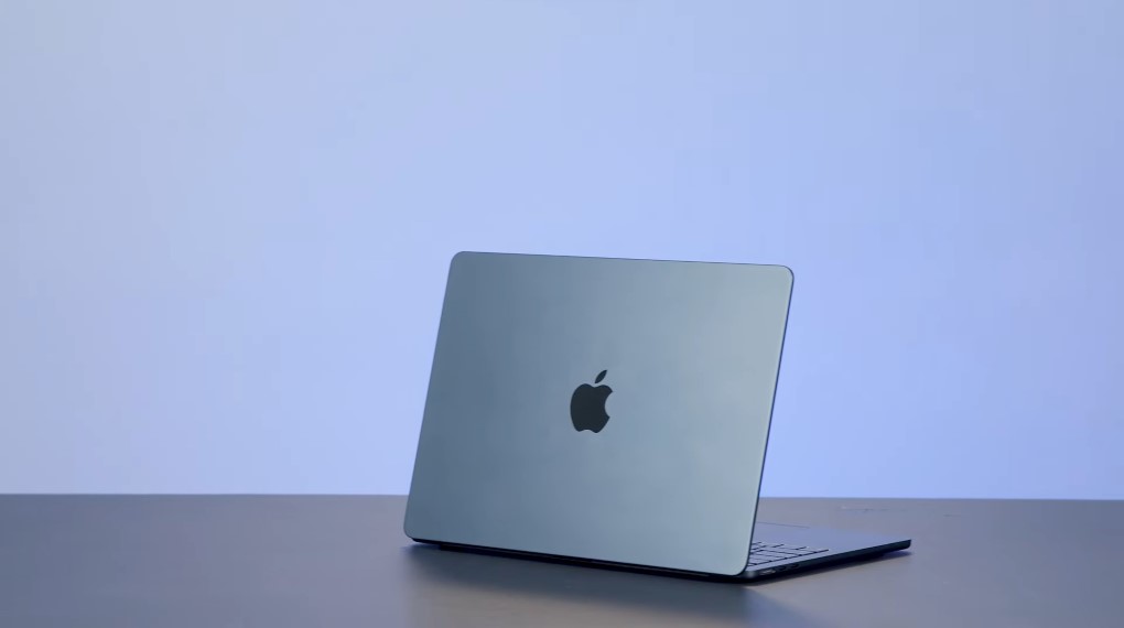 MacBook Air M2 - Midnight