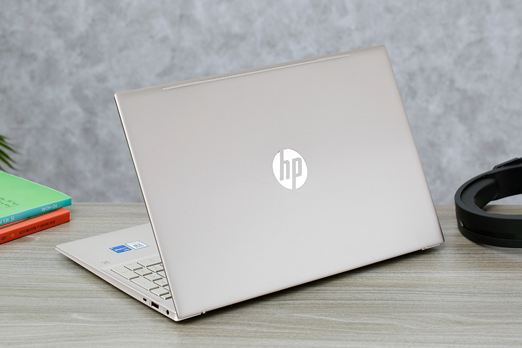 HP Pavilion 15 eg3098TU i3 1315U (8C5L9PA) HP Pavilion 15 eg3098TU i3 1315U (8C5L9PA)