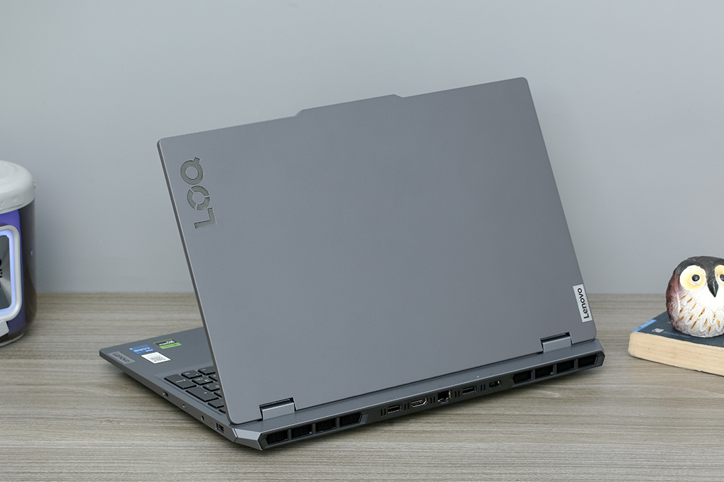 Lenovo LOQ 15IAX9 i5 12450HX (83GS001SVN) Lenovo LOQ 15IAX9 i5 12450HX (83GS001SVN)