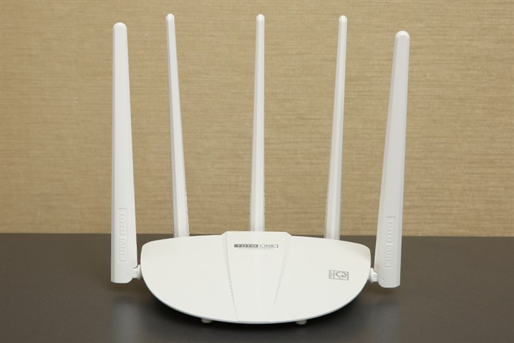 Router Wifi Chuẩn AC1200 Totolink A810R Màu Trắng