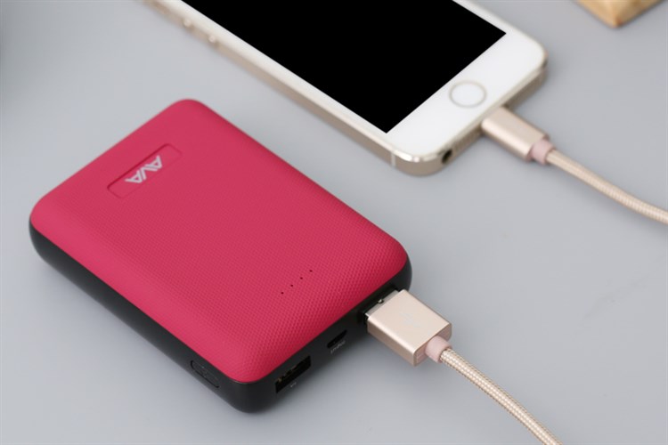 Pin sạc dự phòng Polymer 10.000 mAh 10.5W AVA PA W11 Màu Đen - Đỏ