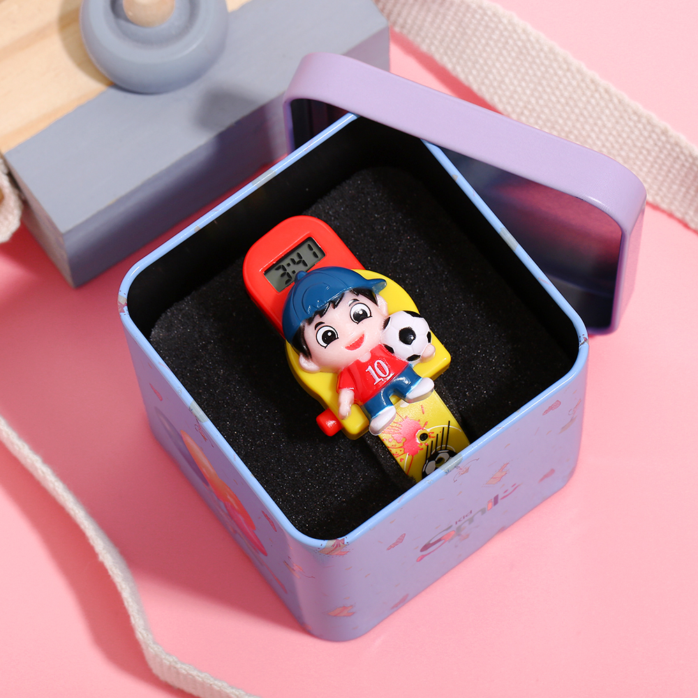 Màu sắc tươi sáng, phối hợp đỏ, vàng, xanh Màu sắc tươi sáng, phối hợp đỏ, vàng, xanh