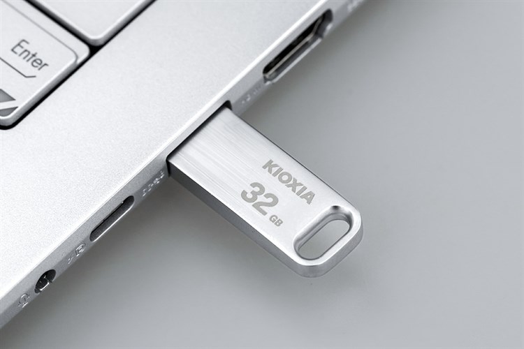 USB 3.2 32GB Kioxia U366 Màu Trắng