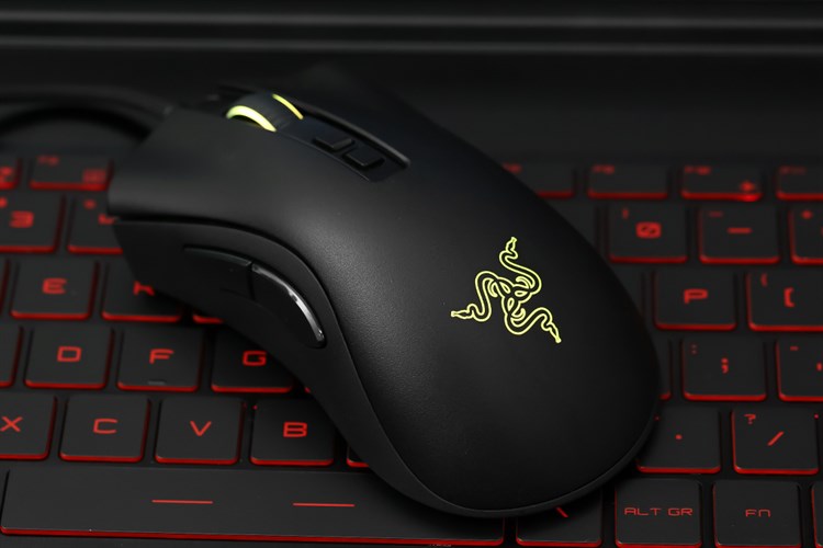 Chuột Có dây Gaming Razer DeathAdder V2 Màu Đen