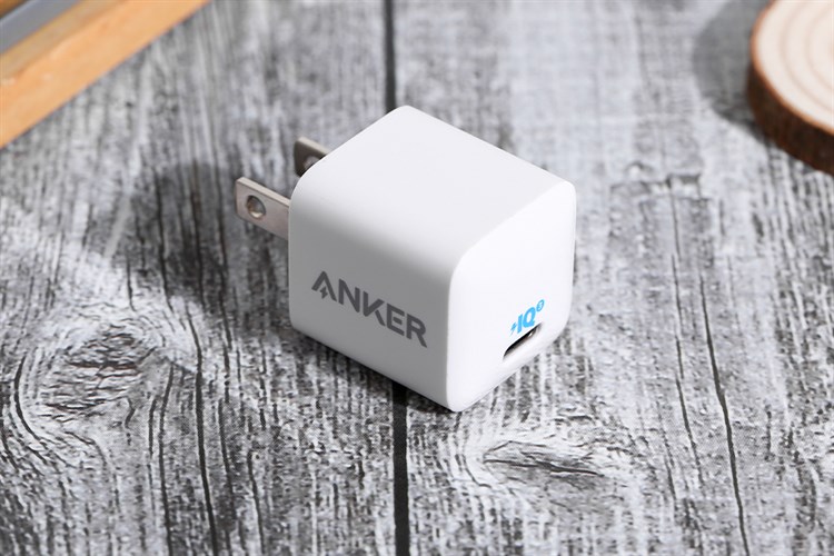 Adapter Sạc Type C PD 20W Anker PowerPort III Nano A2633 Màu Trắng
