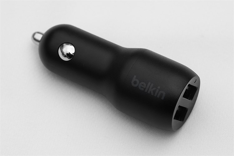 Sạc xe hơi 2 cổng USB 12W Belkin CCB001 Màu Đen