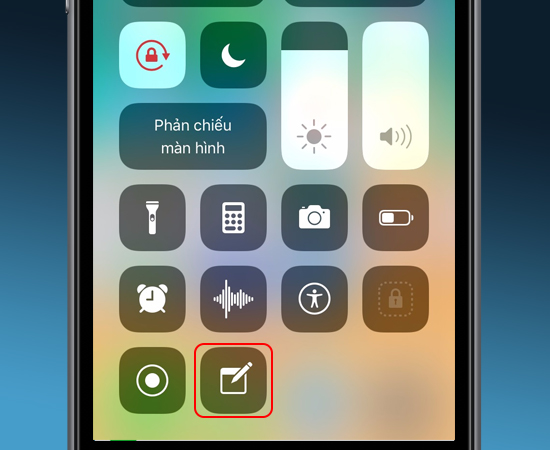 Lúc này bạn có thể vuốt từ dưới lên để mở trung tâm kiểm soát và vào ứng dụng Ghi chú bất cứ lúc nào ngay cả trên màn hình khóa.