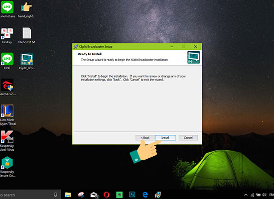 Chọn Install