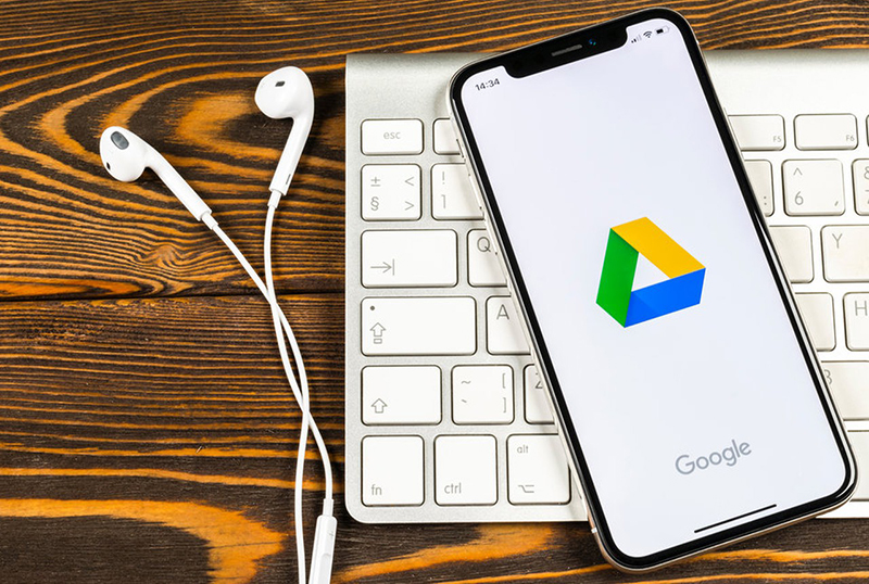 Mỗi tài khoản được Google cung cấp 15GB dung lượng trên Google Drive miễn phí