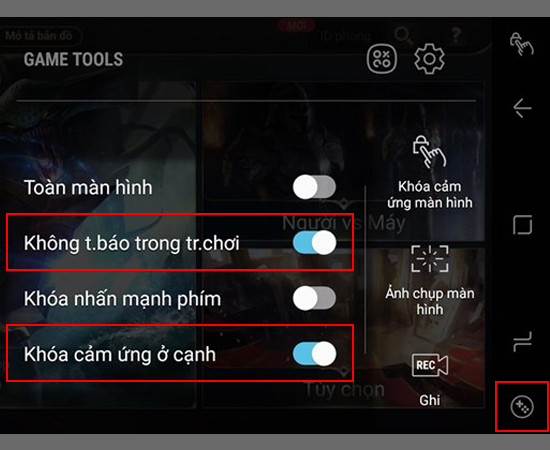 Bước 6: Truy cập vào trò chơi bất kỳ, chọn biểu tượng ở phía dưới. Hãy bật Không t.báo trong tr.chơi và Khóa cảm ứng ở cạnh để không bị gián đoạn khi đang chơi.